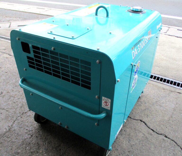 DA-3100SS-IV　100V　3.1KVA　インバーター　デンヨー　中古発電機