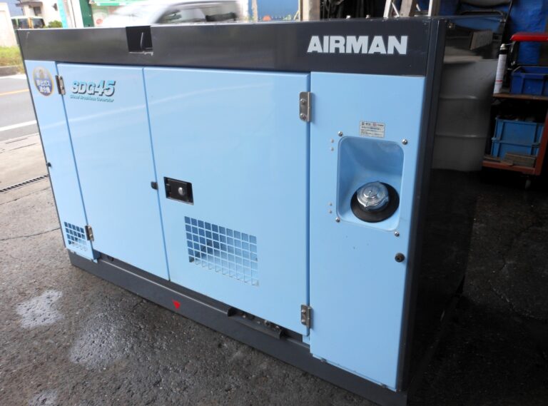 SDG45S-3B1　45KVA　200⇔400V切替仕様　使用時間が少ない中古発電機　北越工業