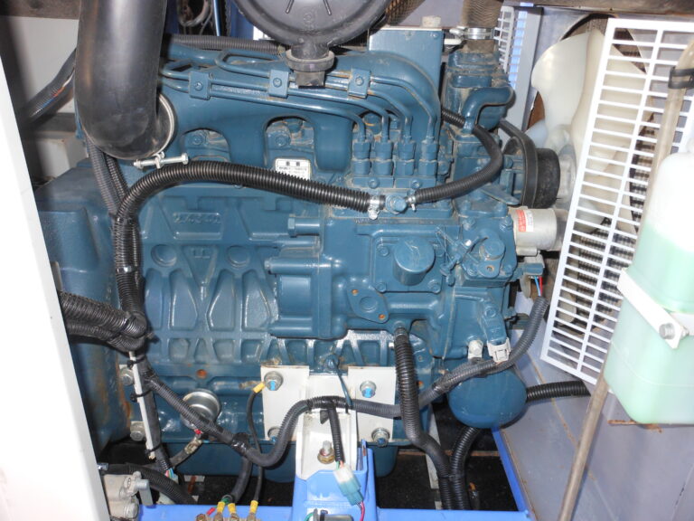 DCA-25LSKB　25KVA　中古発電機　デンヨー　ﾋﾞｯｸﾀﾝｸｵｲﾙｶﾞｰﾄﾞ付