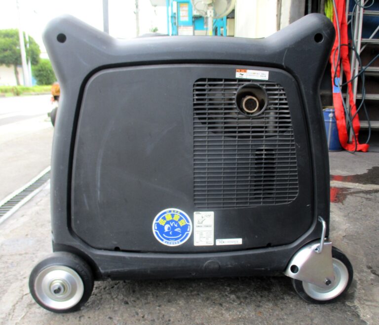 EF5500iSDE　単相100/200V 同時出力　5.5KVA　ヤマハ