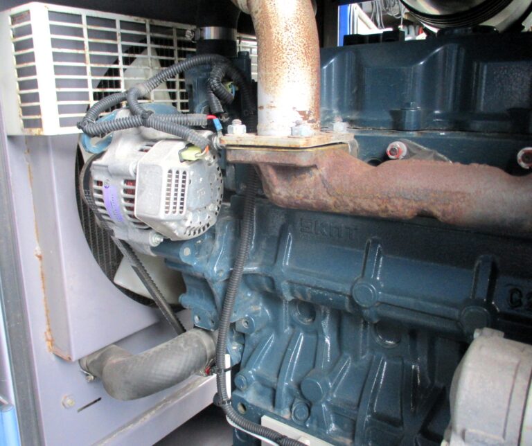 DCA-25LSKE　25KVA　中古発電機　デンヨー　エコベース　切替方式3電源機