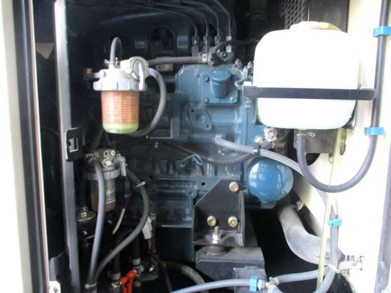 DGM250MK 25KVA 新ダイワ 三相・単相同時出力