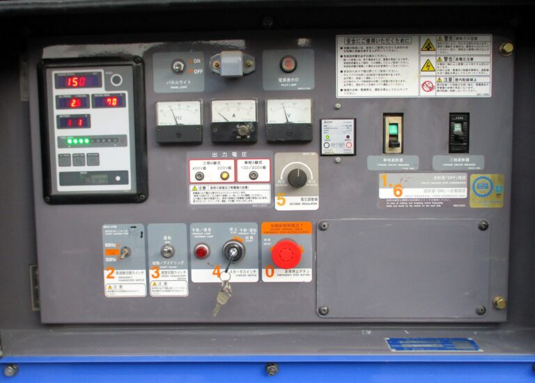 DCA-45LSK　45KVA　中古発電機　デンヨー　ﾜﾝﾀｯﾁ切替方式3電源機