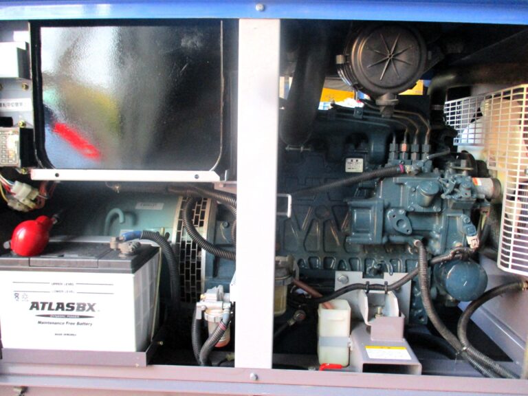 DCA-25LSKE 25KVA 中古発電機 デンヨー エコベース 切替方式3電源機