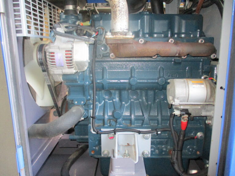 DCA-25LSKE 25KVA 中古発電機 デンヨー エコベース 切替方式3電源機