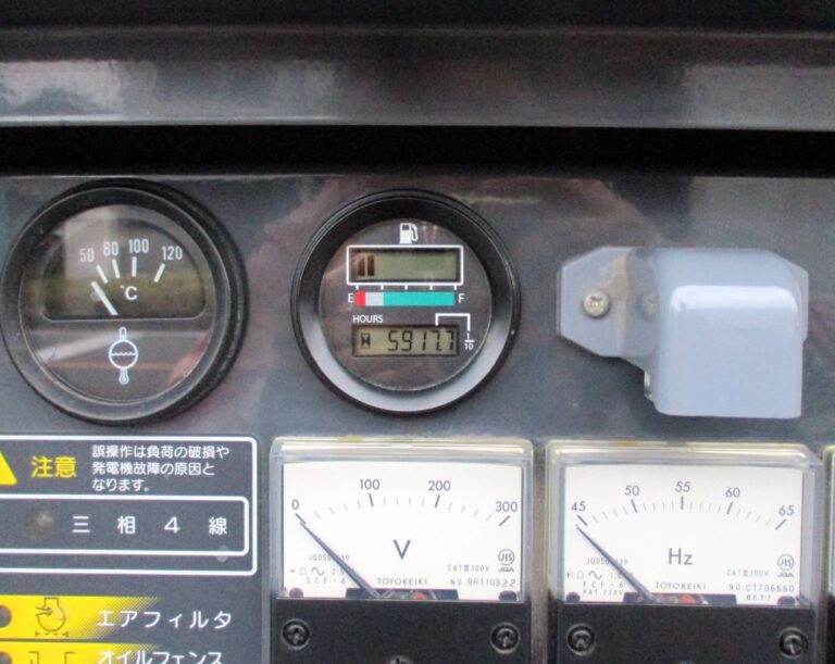 SDG13LX　13KVA　中古発電機　AIRMAN　ﾘｰｸｶﾞｰﾄﾞ・ﾋﾞｯｸﾀﾝｸ　三相⇔単相切替仕様