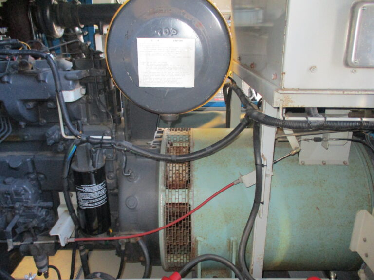 DCA-220ESK 220KVA 中古発電機 デンヨー