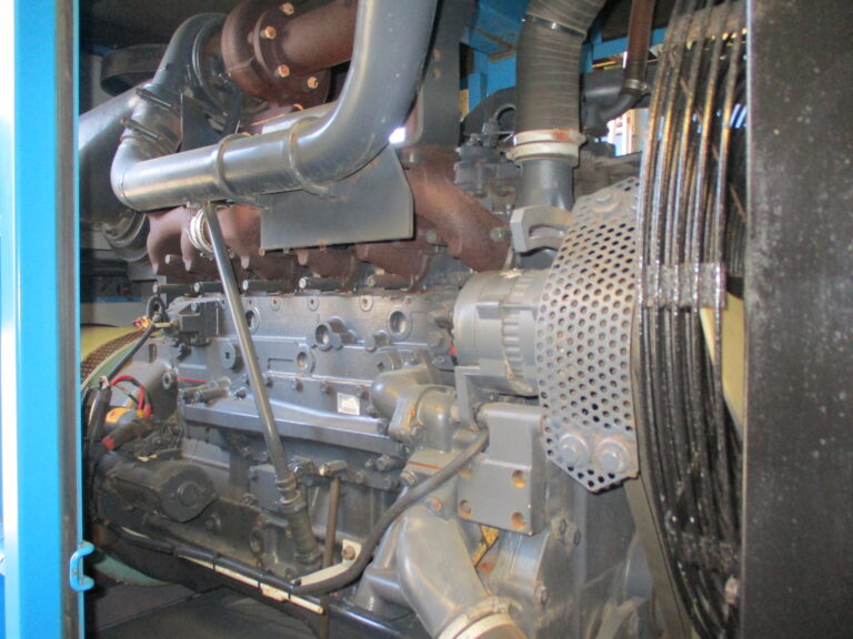 DCA-220ESK 220KVA 中古発電機 デンヨー