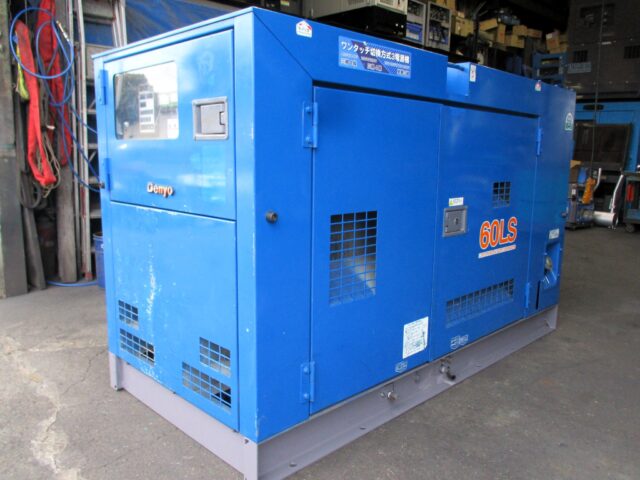 DCA-60LSI　60KVA　中古発電機　デンヨー　ワンタッチ切替方式３電源機