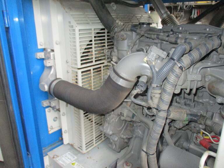 DCA-60LSI 60KVA 中古発電機 デンヨー ワンタッチ切替方式3電源機