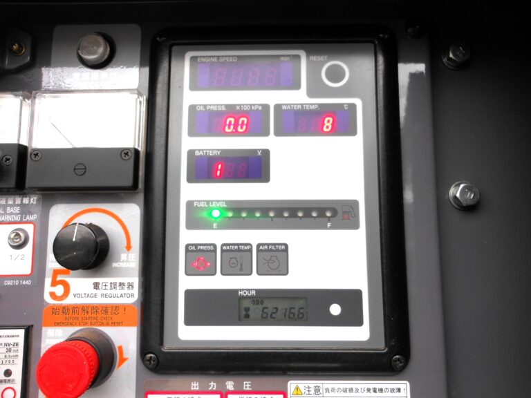 DCA-25LSKB　25KVA　中古発電機　デンヨー　ワンタッチ切替方式3電源機　ビックタンク