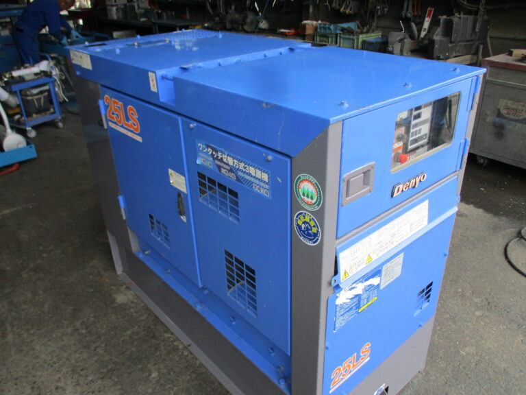 DCA-25LSKB　25KVA　中古発電機　ﾃﾞﾝﾖｰ　ﾜﾝﾀｯﾁ切替方式3電源機　ﾋﾞｯｸﾀﾝｸ