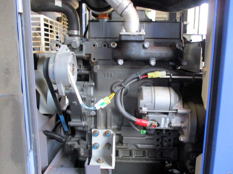 DCA-13LSYB 13KVA 中古発電機 デンヨー リークガード・ビックタンク 三相⇔単相切替仕様