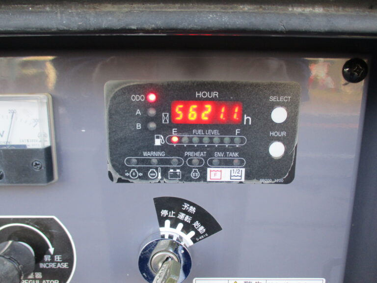 DCA-13LSYB 13KVA 中古発電機 デンヨー リークガード・ビックタンク 三相⇔単相切替仕様