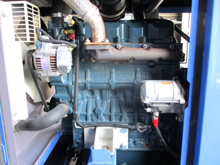 DCA-25LSKB　25KVA　中古発電機　デンヨー　ワンタッチ切替方式３電源機　ビックタンク