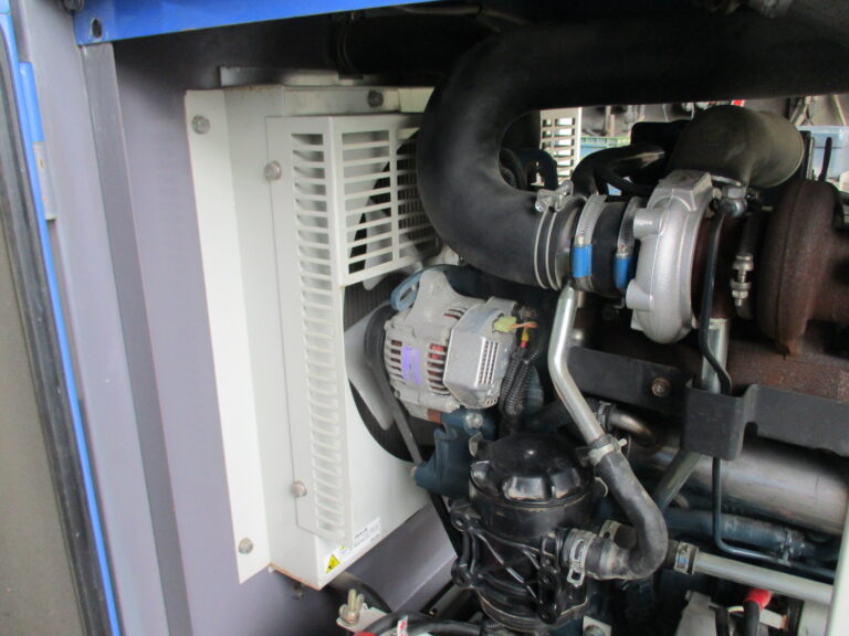 DCA-45LSKE 45KVA 中古発電機 デンヨー ワンタッチ切替方式3電源機 エコベース