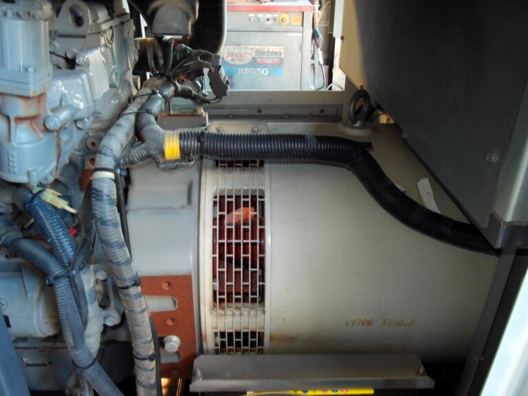 SDG60LA-5B1 60KVA 中古発電機 AIRMAN 三相⇔単相3線同時使用 オイルガード