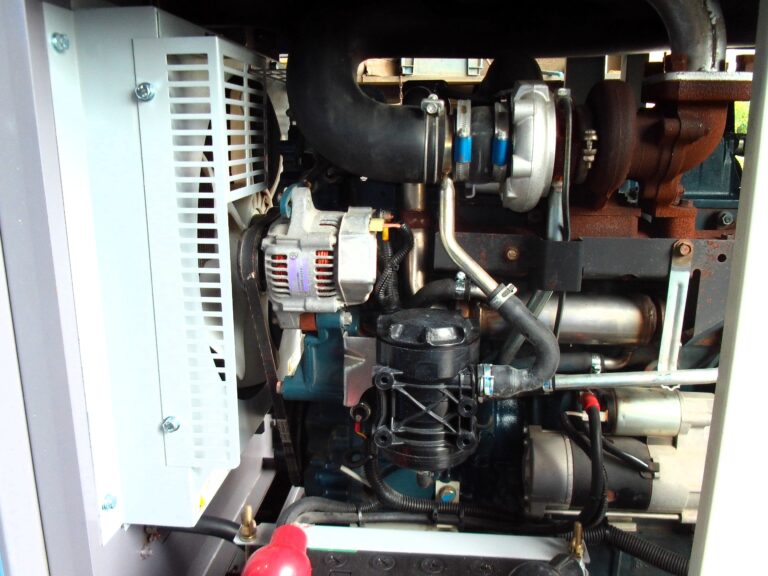DCA-45LSKE　45KVA　中古発電機　デンヨー　ワンタッチ切替方式３電源機　エコベース