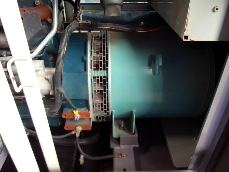 DCA-45LSKE　45KVA　中古発電機　デンヨー　ワンタッチ切替方式３電源機　エコベース